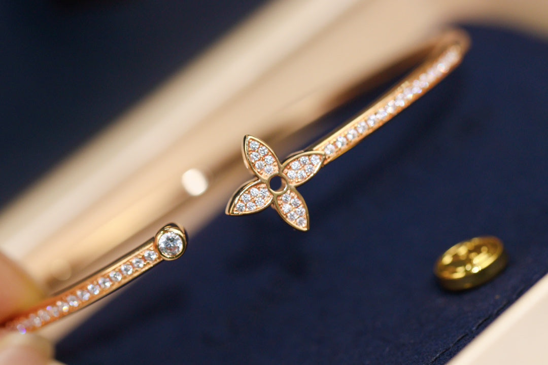 [⭐Haelin Jewelry]IDYLLE PINK GOLD OPEN BRACELET DIAMOND PAVED