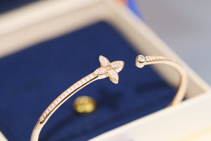 [⭐Haelin Jewelry]IDYLLE PINK GOLD OPEN BRACELET DIAMOND PAVED