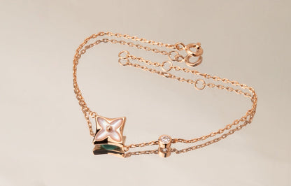 [⭐Haelin Jewelry]STAR PINK MOP 1 DIAMOND PINK GOLD NECKLACE