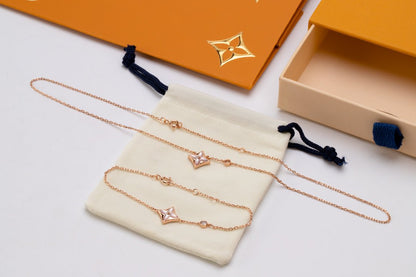 [⭐Haelin Jewelry]STAR PINK MOP 1 DIAMOND PINK GOLD NECKLACE