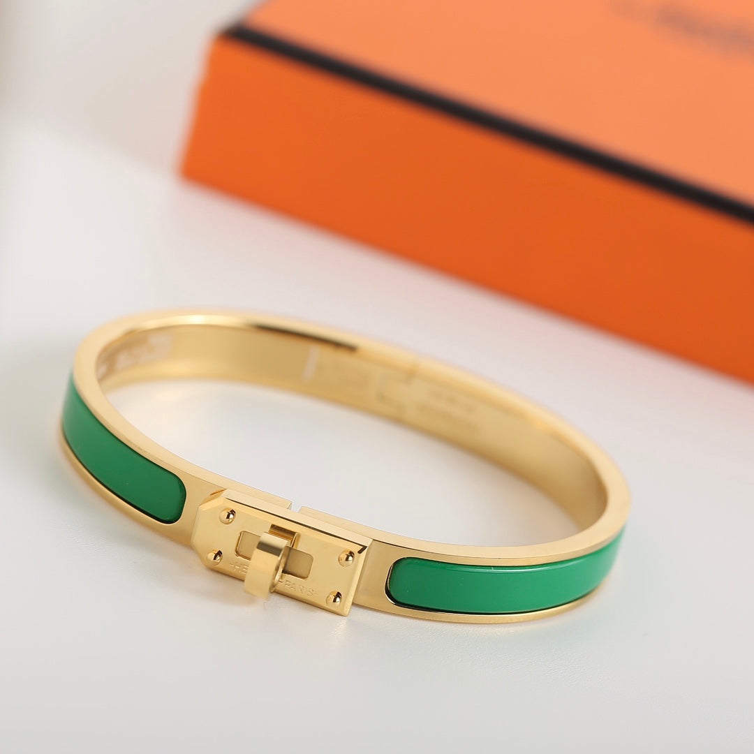 [⭐Haelin Jewelry]HM KELLY GREEN BRACELET