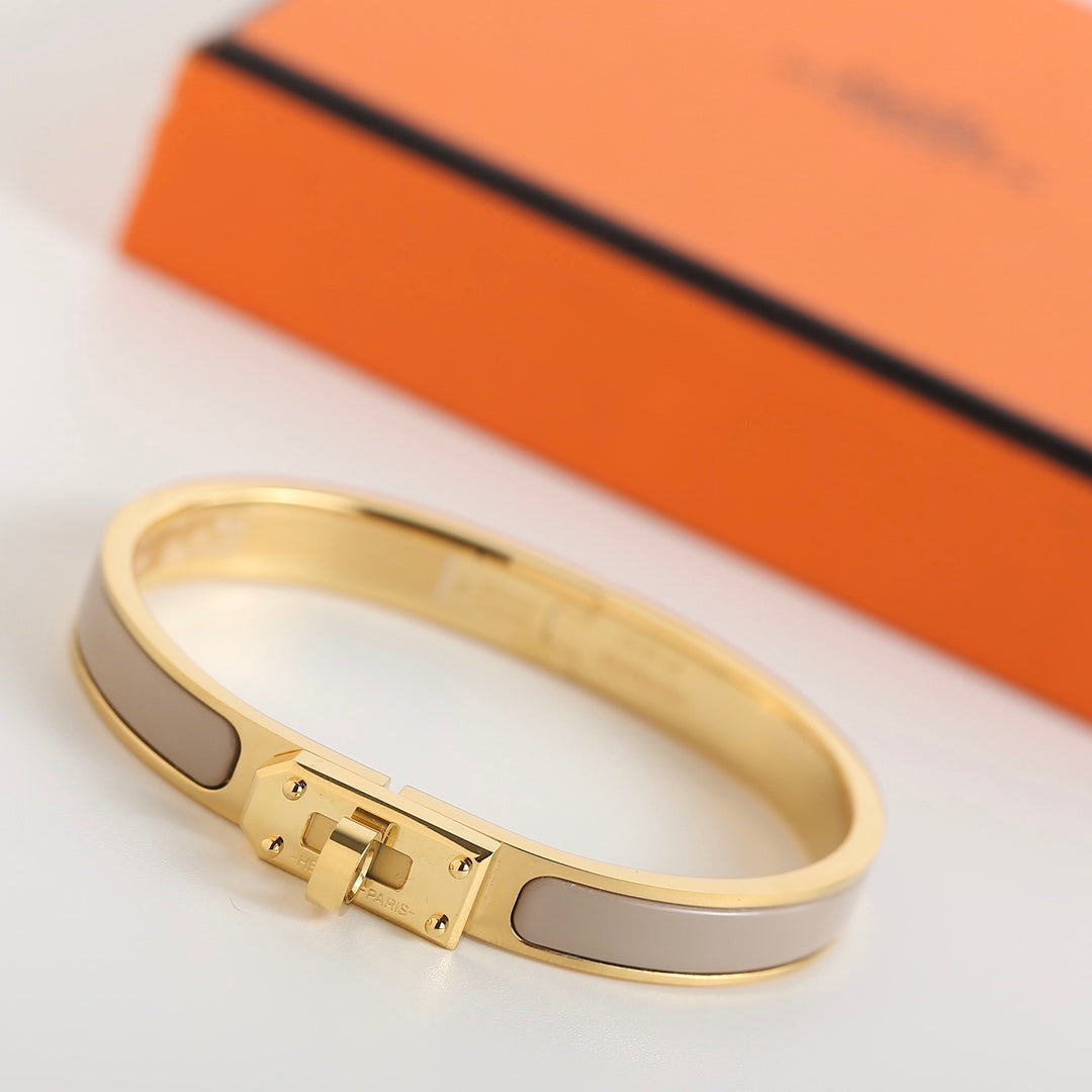 [⭐Haelin Jewelry]HM KELLY GREY BRACELET