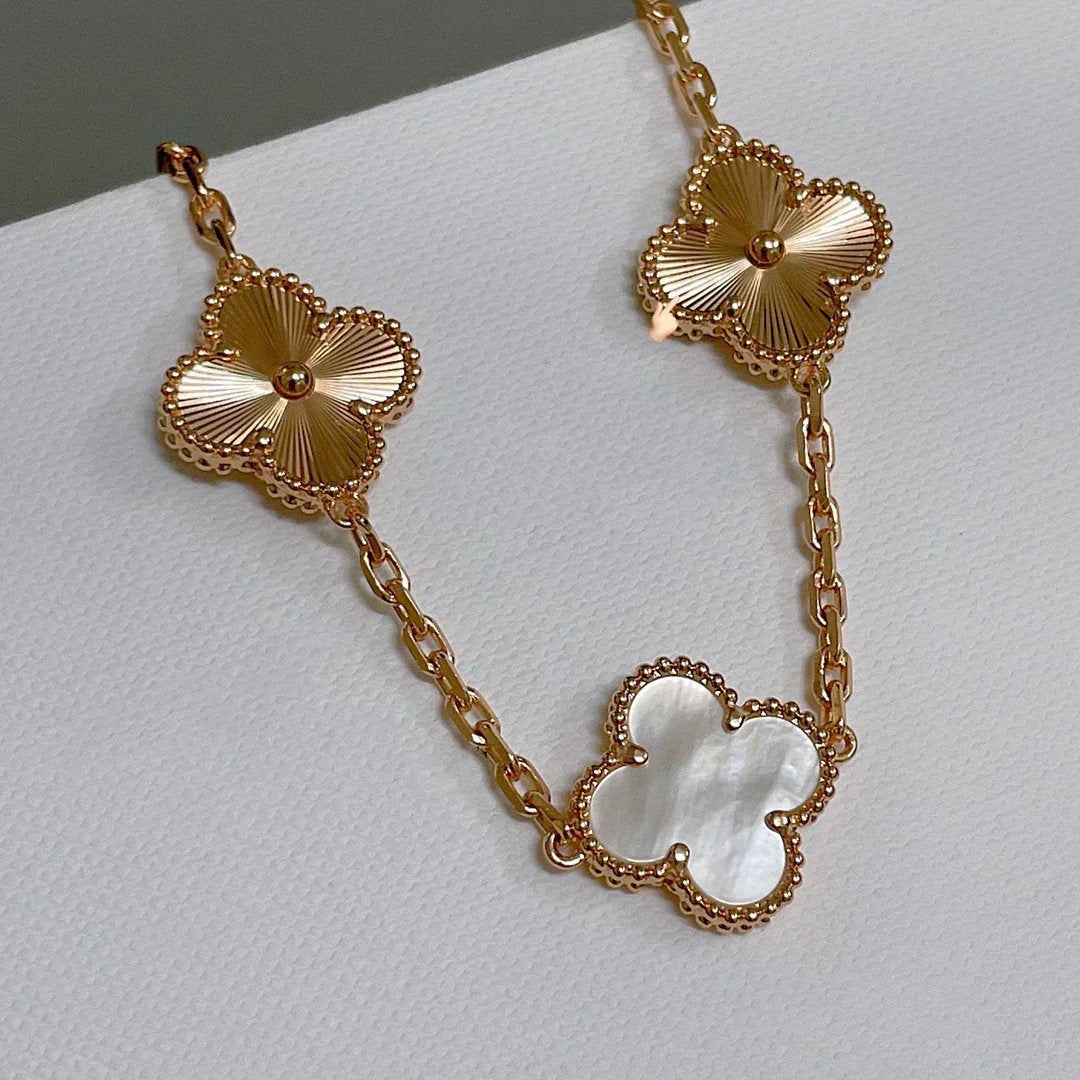 [⭐Haelin Jewelry]CLOVER WHITE PEARL MOP 5 MOTIF BRACELET COLLECTION