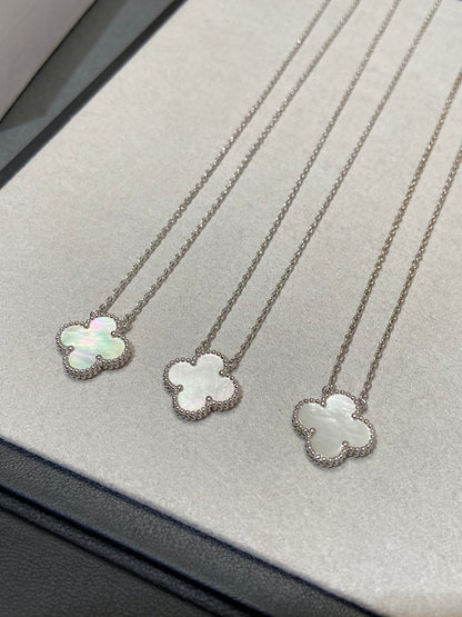 [⭐Haelin Jewelry]CLOVER MEDIUM SILVER WHITE MOP NECKLACE