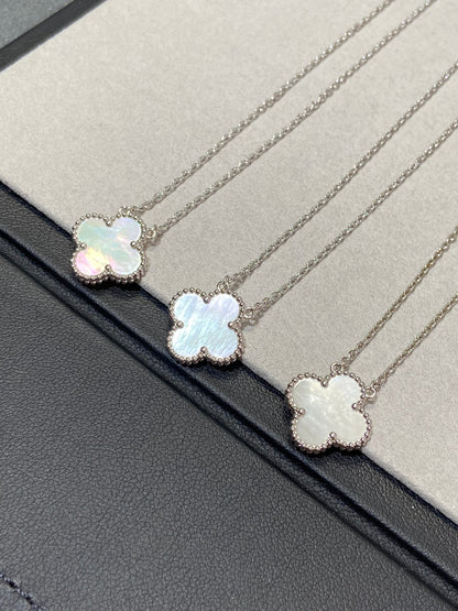 [⭐Haelin Jewelry]CLOVER MEDIUM SILVER WHITE MOP NECKLACE