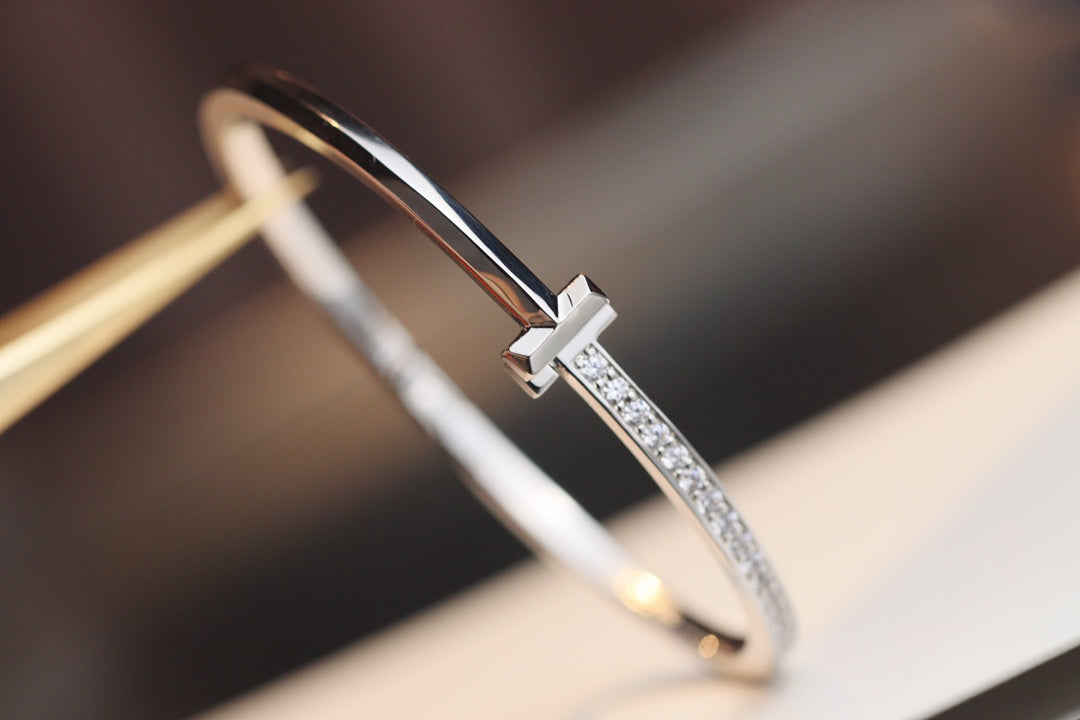 [Haelin Jewelry]NARROW T1 HINGED BANGLE DIAMOND SILVER