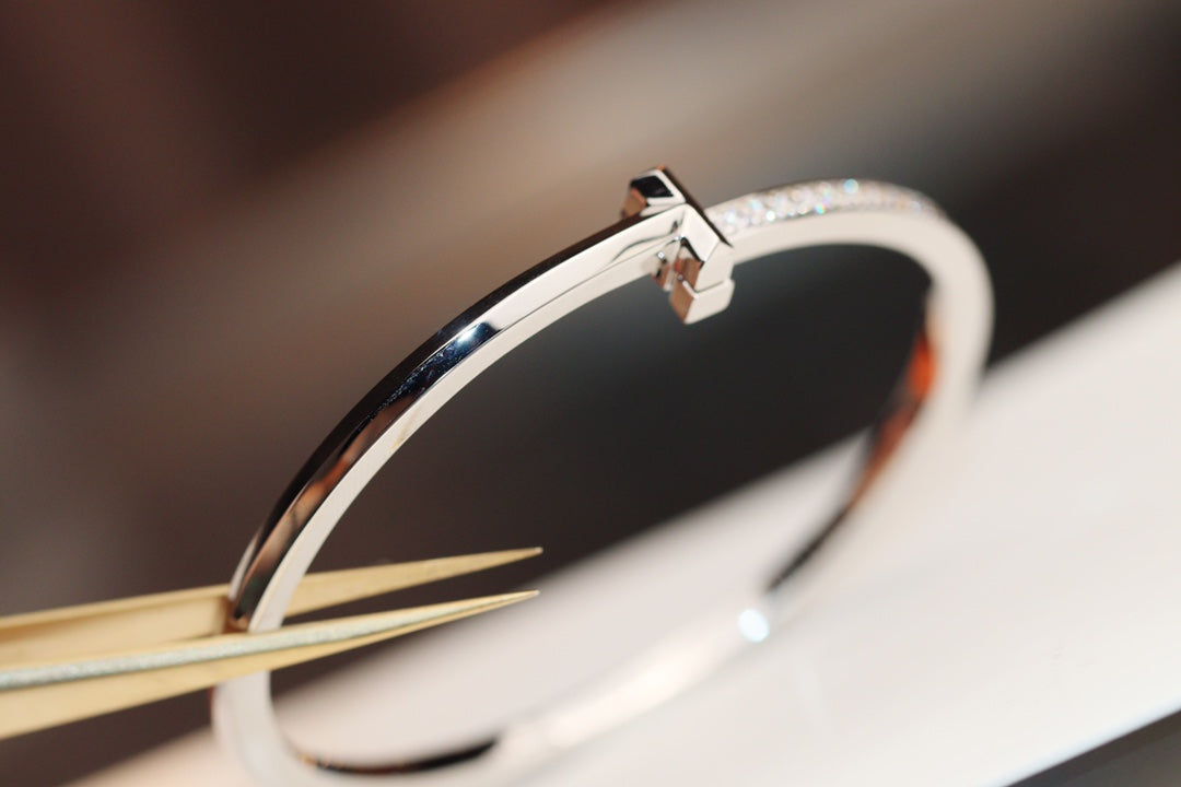 [Haelin Jewelry]NARROW T1 HINGED BANGLE DIAMOND SILVER