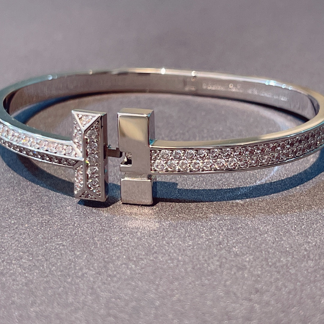 [Haelin Jewelry]T1 WIDE HINGED BANGLE DIAMOND PAVED BRACELET