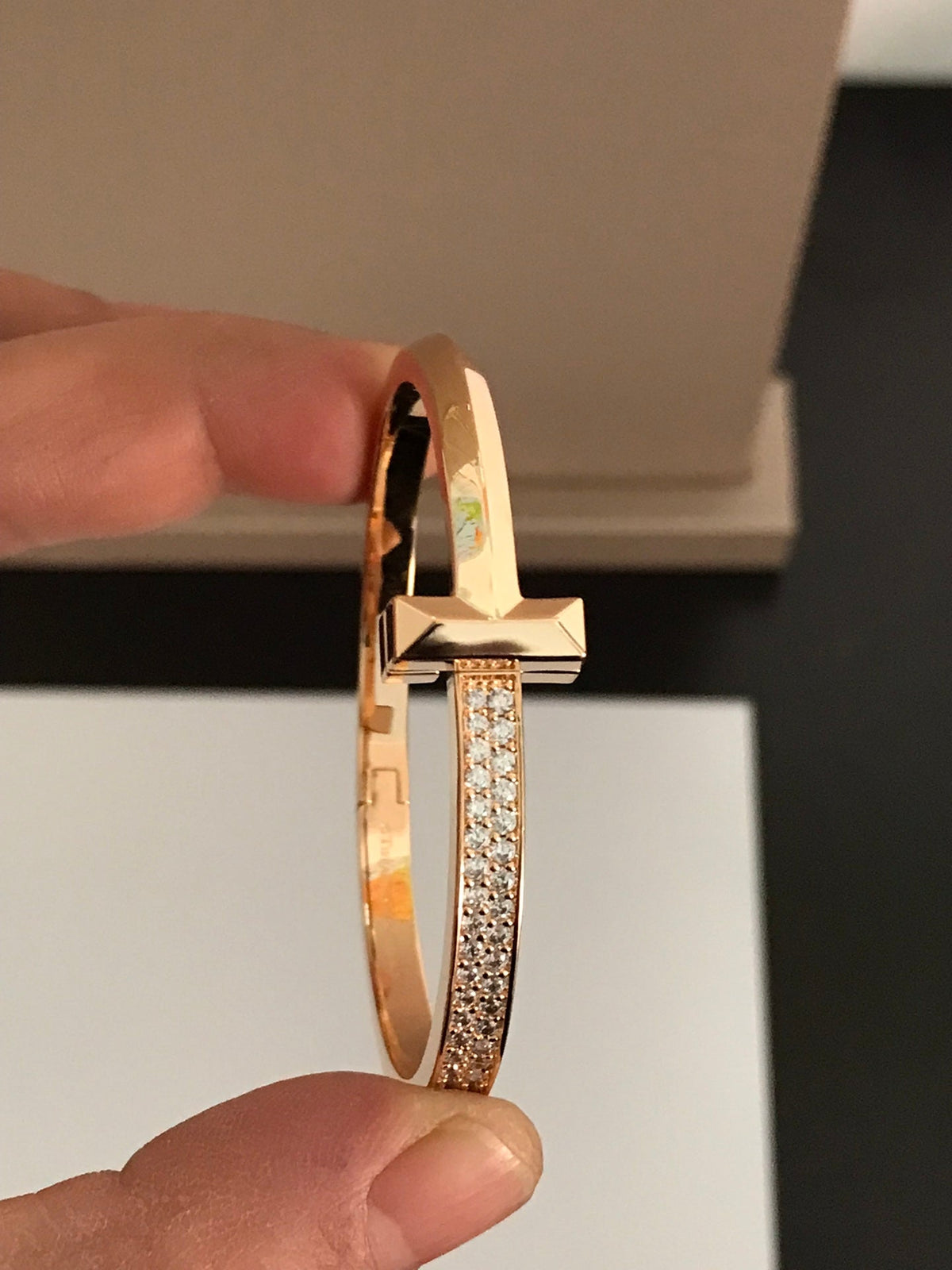 [Haelin Jewelry]T1 WIDE DIAMOND HINGED BANGLE PINK GOLD