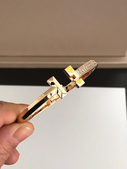 [Haelin Jewelry]T1 WIDE DIAMOND HINGED BANGLE PINK GOLD