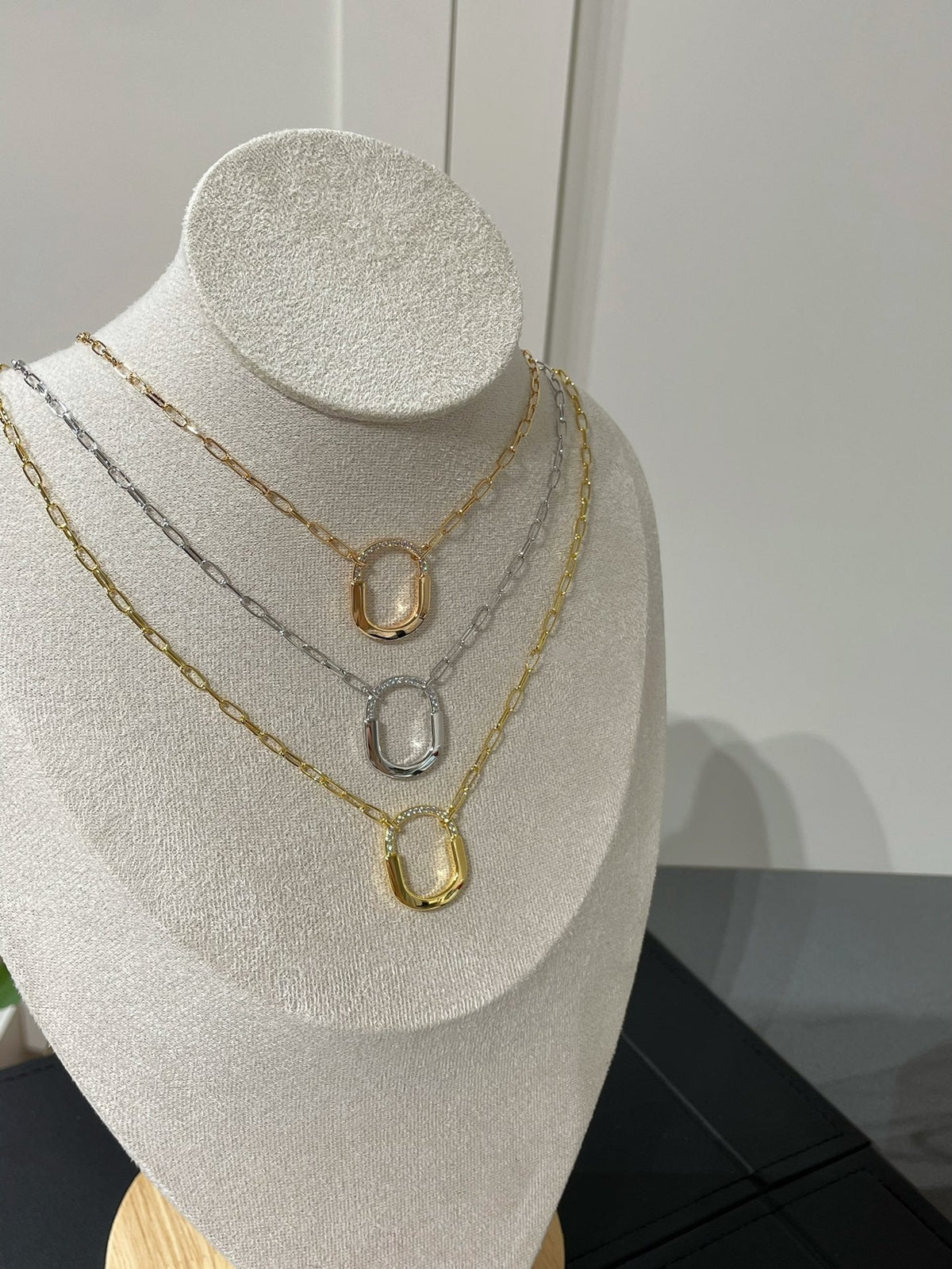 [Haelin Jewelry]LOCK MEDIUM PENDANT DIAMOND NECKLACE