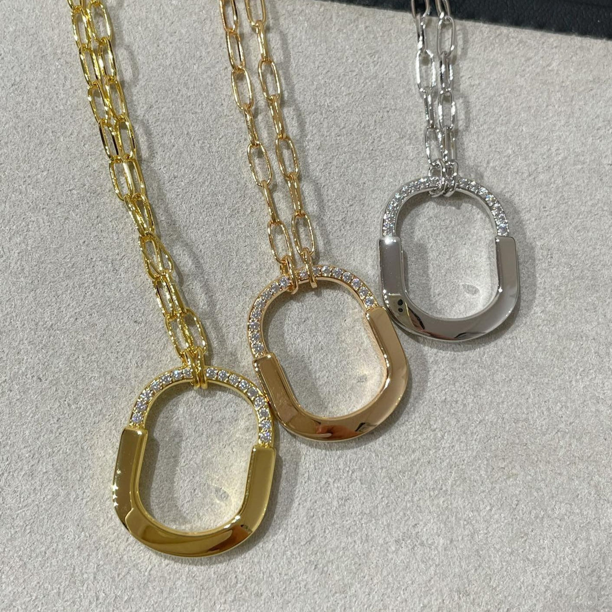 [Haelin Jewelry]LOCK MEDIUM PENDANT DIAMOND NECKLACE