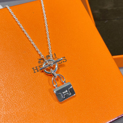 [⭐Haelin Jewelry]CONSTANCE PEDANT SILVER NECKLACE