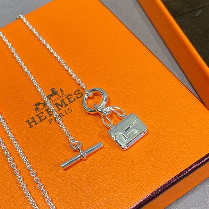 [⭐Haelin Jewelry]CONSTANCE PEDANT SILVER NECKLACE