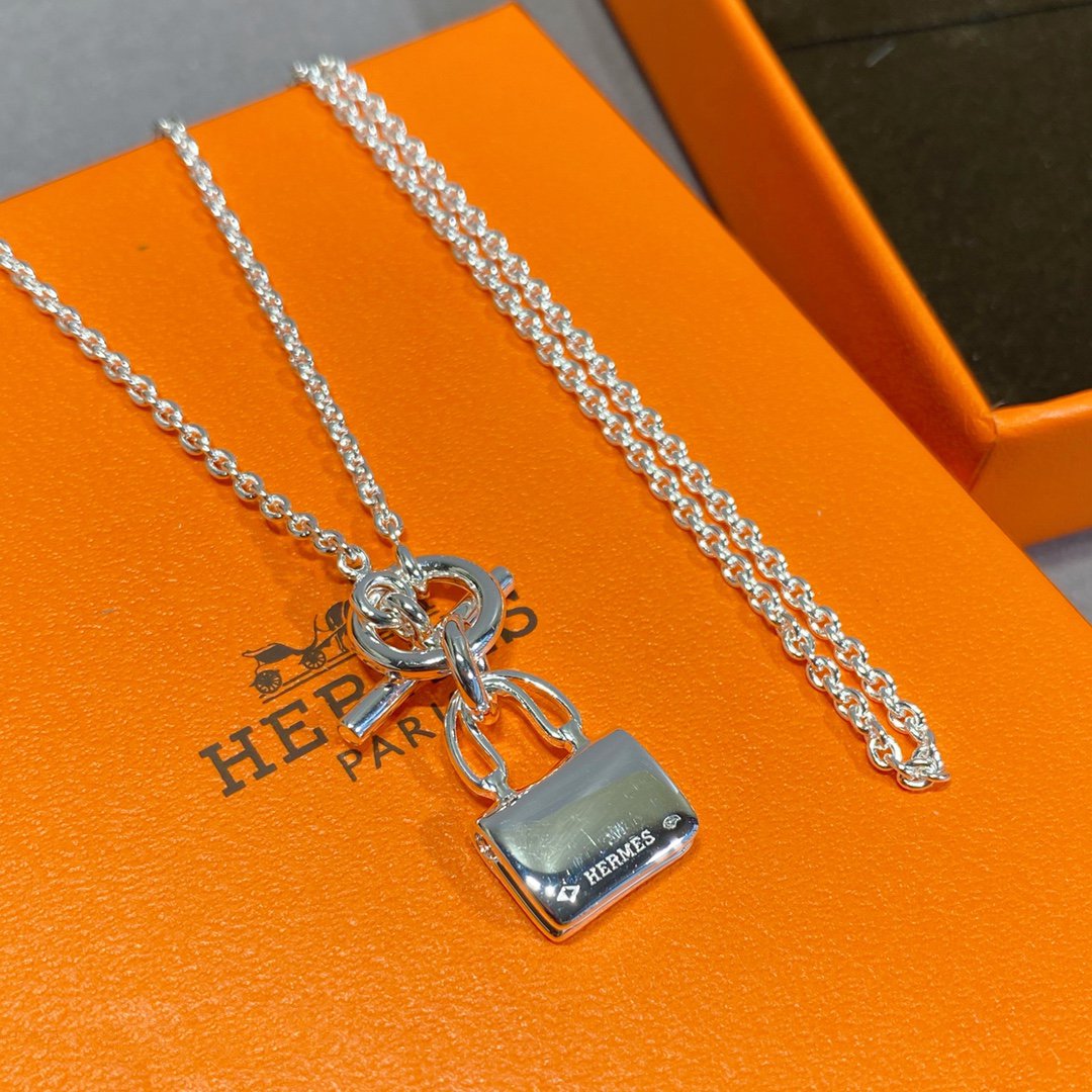 [⭐Haelin Jewelry]CONSTANCE PEDANT SILVER NECKLACE