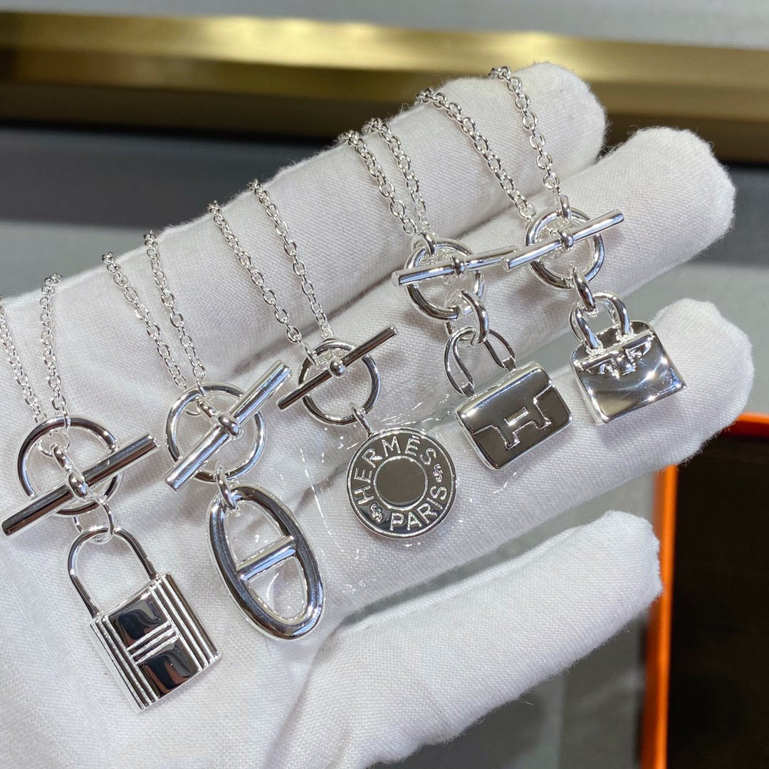 [⭐Haelin Jewelry]CONSTANCE PEDANT SILVER NECKLACE