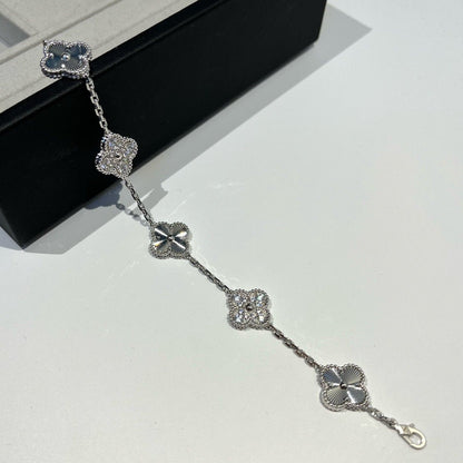 [⭐Haelin Jewelry] CLOVER 5 MOTIF LASER BRACELET COLLECTION