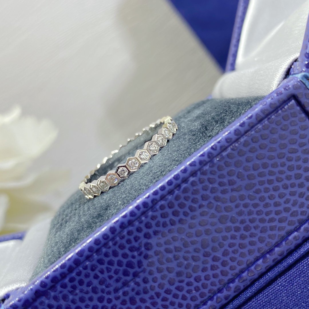 [⭐Haelin Jewelry]BEE LOVE DIAMOND PAVED SMALL RING