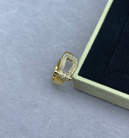 [⭐Haelin Jewelry]Wide Hoof-Shaped Diamond-Studded Ring