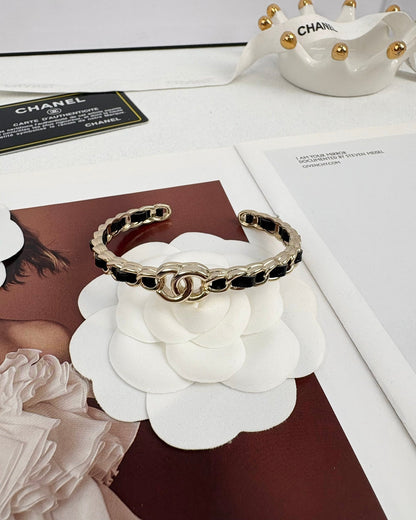 [⭐Haelin Jewelry]Double C Open Bangle