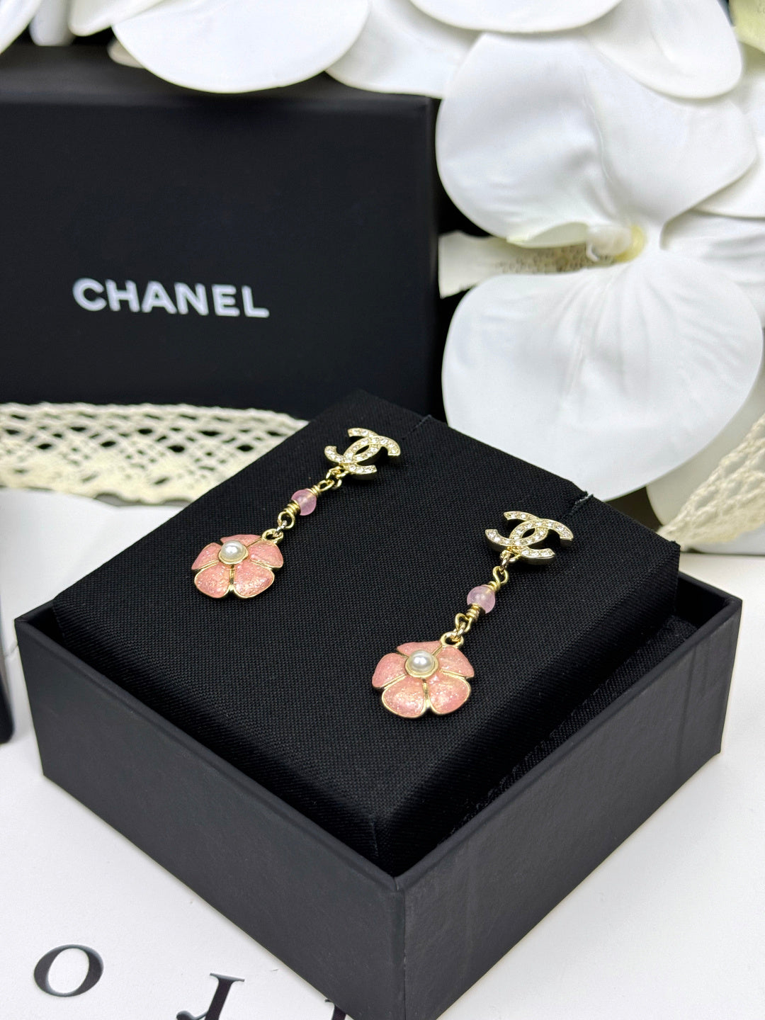 [⭐Haelin Jewelry]26C Pink Camellia Enamel Pendant with Double C Earrings
