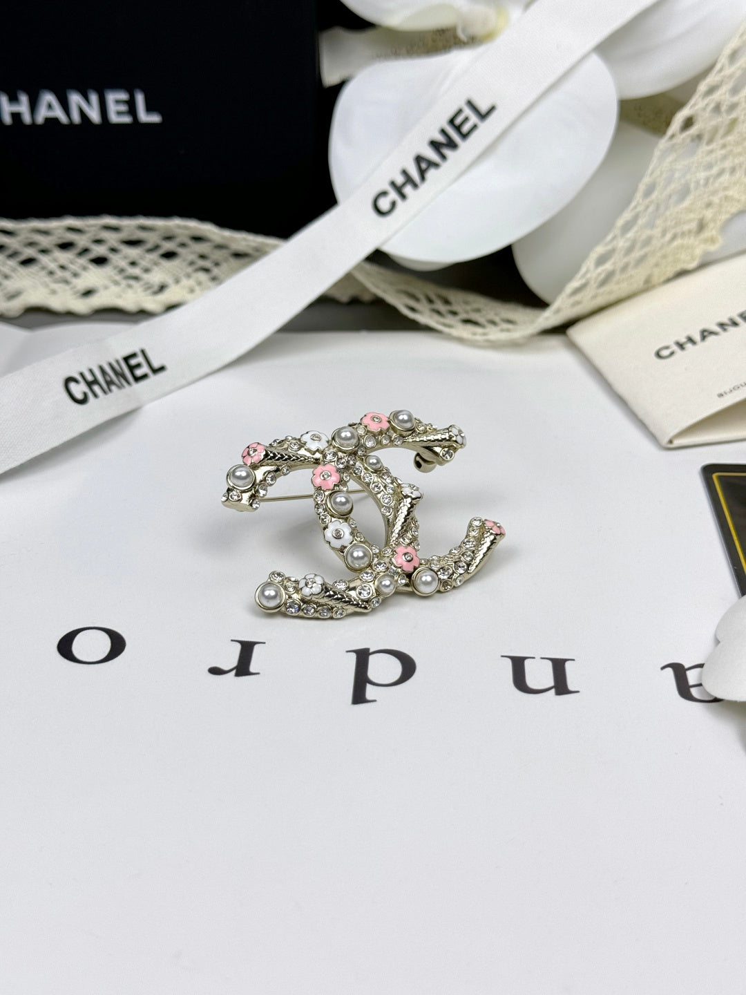 [⭐Haelin Jewelry]26C Pink-White Enamel Ice Cream Cone Double C Brooch