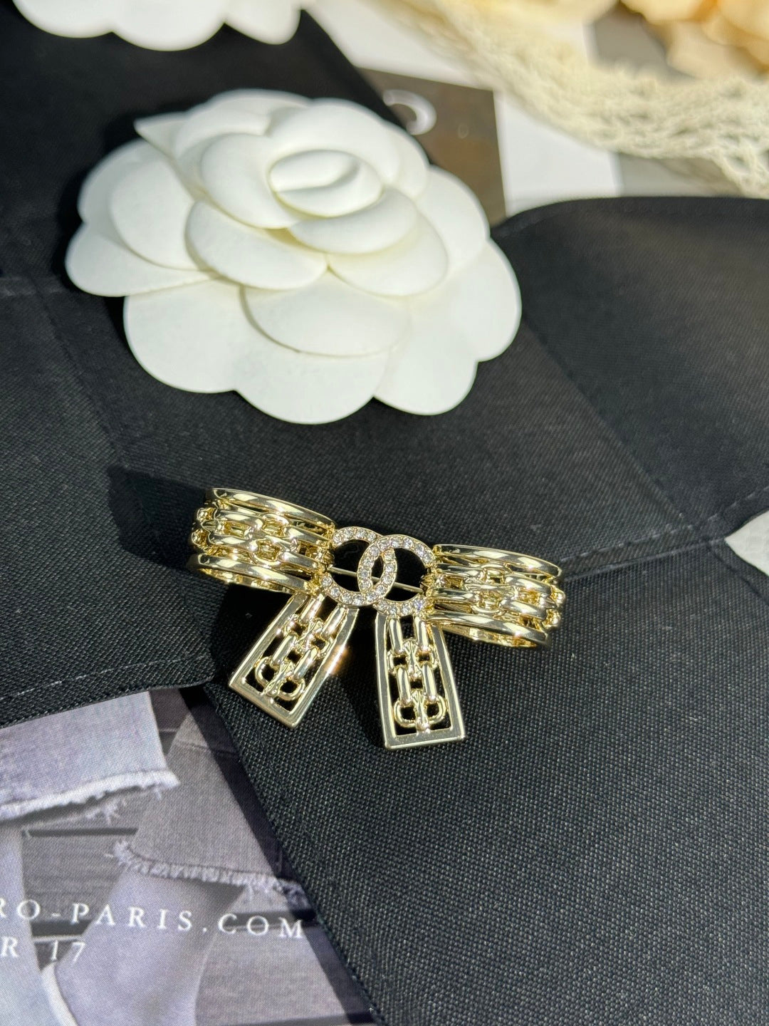 [⭐Haelin Jewelry]25K Hollow Bow Brooch
