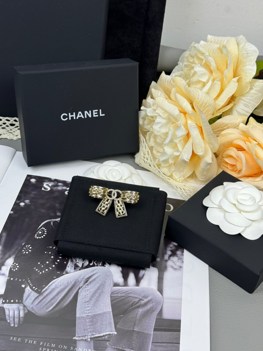 [⭐Haelin Jewelry]25K Hollow Bow Brooch