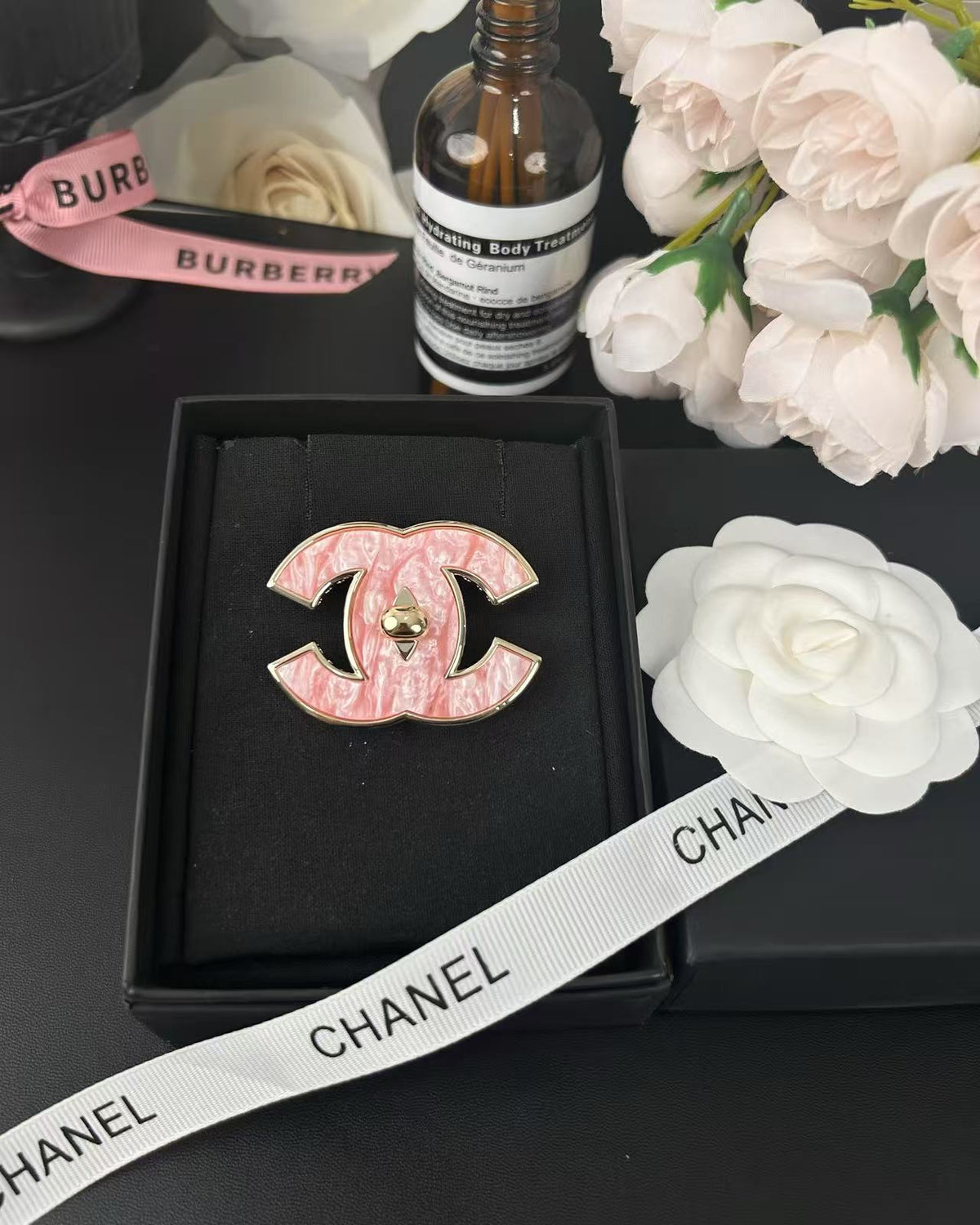 [⭐Haelin Jewelry]Pink Resin Classic Brooch 5cm