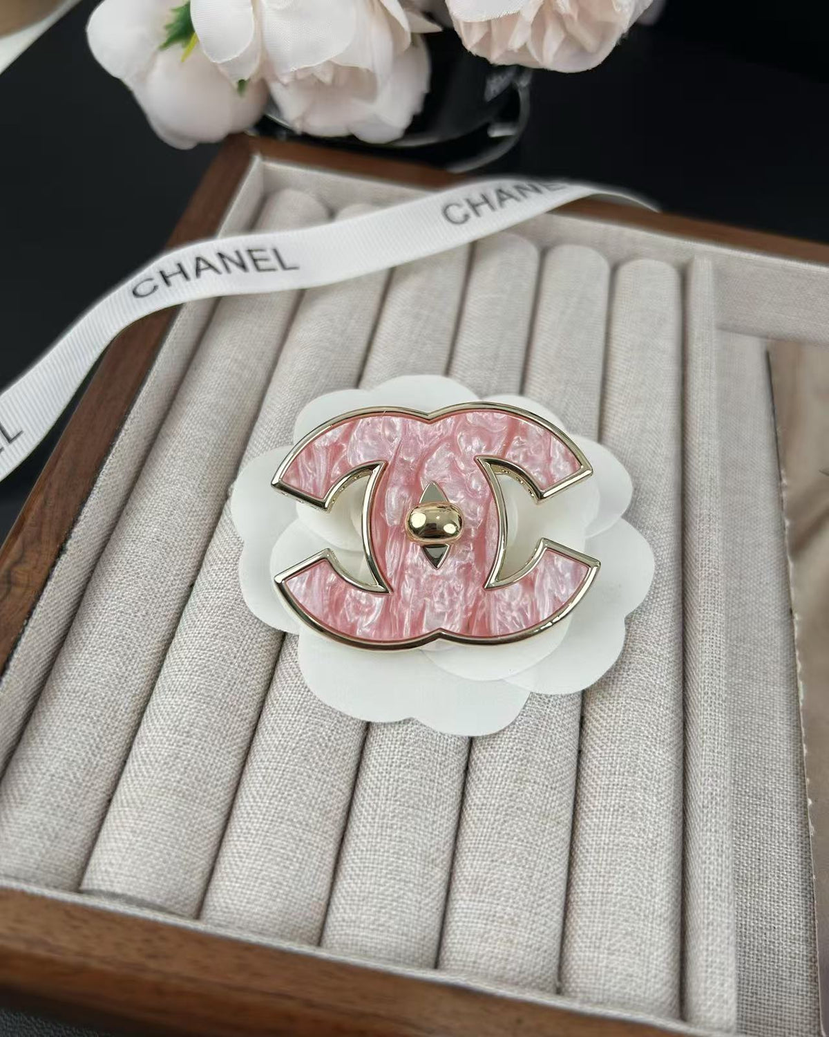 [⭐Haelin Jewelry]Pink Resin Classic Brooch 5cm