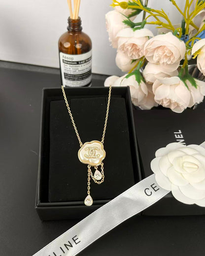 [⭐Haelin Jewelry]Cloud Pearl Mother-of-Pearl Diamond Chain Pendant Necklace