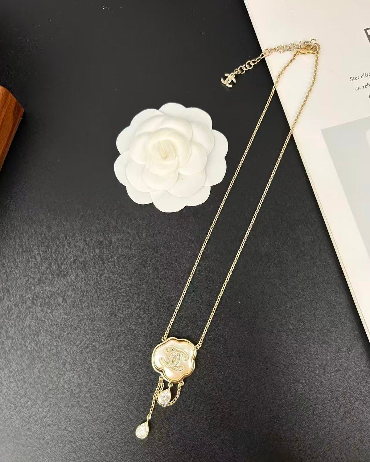 [⭐Haelin Jewelry]Cloud Pearl Mother-of-Pearl Diamond Chain Pendant Necklace