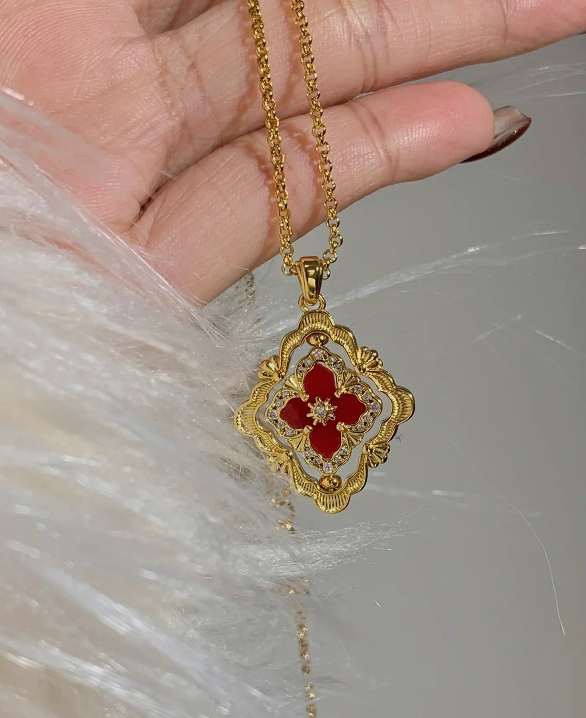 [⭐Haelin Jewelry] B.C.L ENAMEL ROTATING SINGLE-DIAMOND NECKLACE（Various colors）