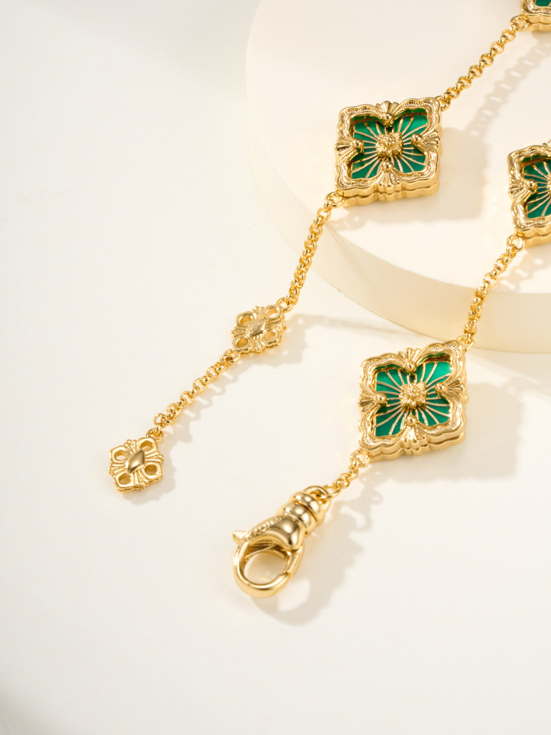 [⭐Haelin Jewelry]B.C.L ENAMELED Five-Flower Bracelet（Various Colors)