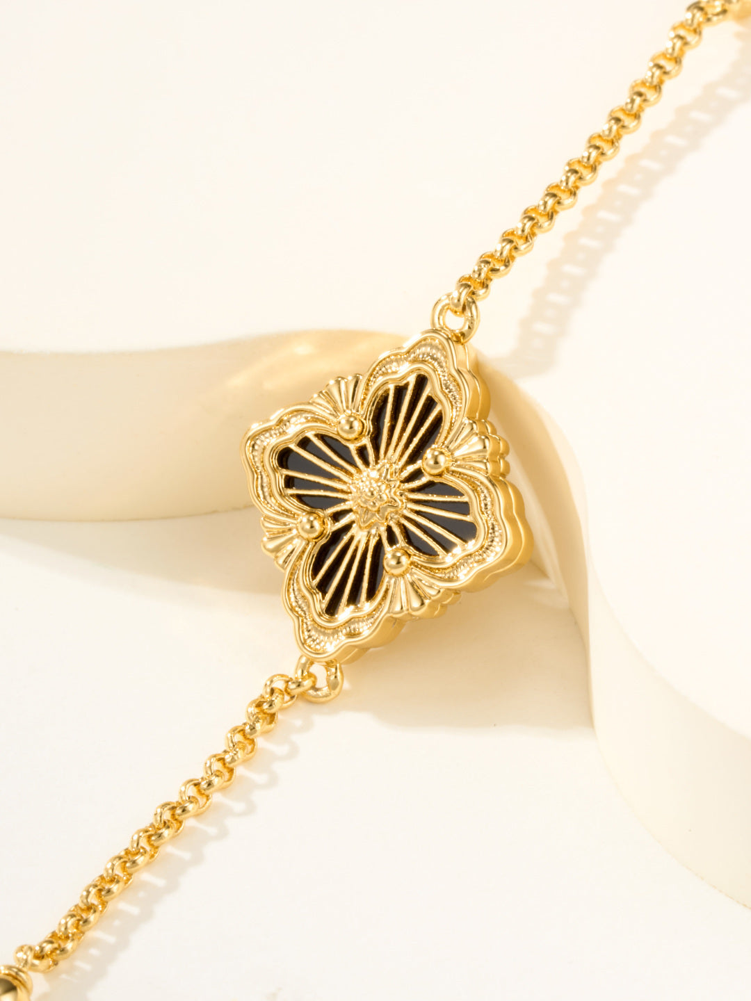 [⭐Haelin Jewelry]B.C.L ENAMELED One-Flower Bracelet（Various Colors)