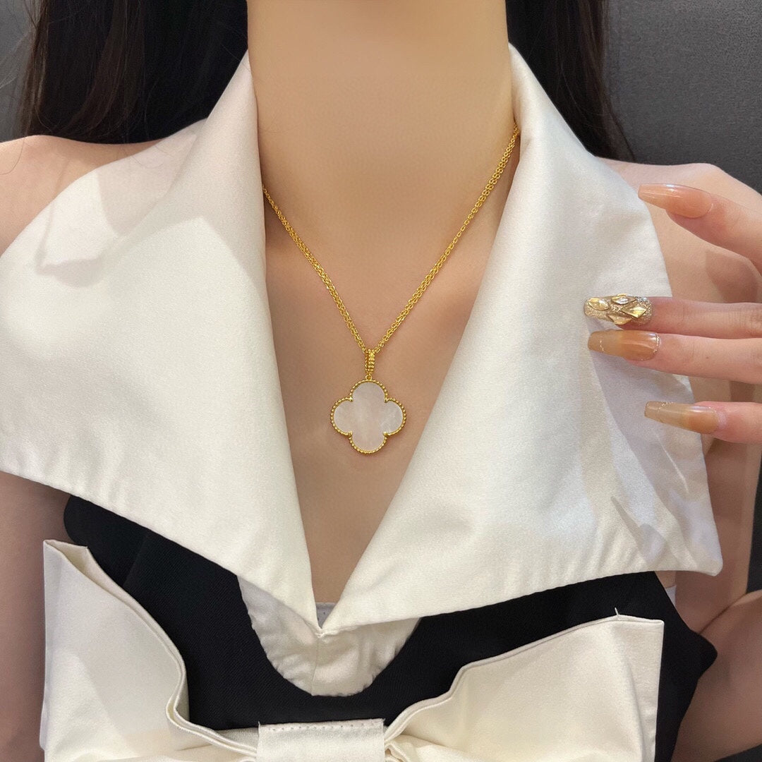 [⭐Haelin Jewelry]CLOVER 25MM MOP LARGE PENDANT NECKLACE