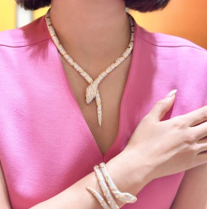[⭐Haelin Jewelry]HAUTE COUTURE GOLD SERPENTI NECKLACE