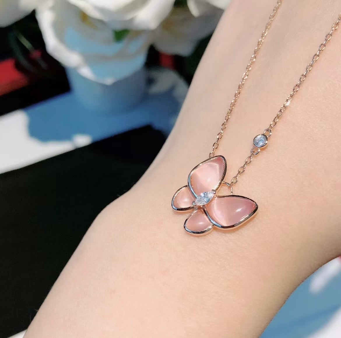 [⭐Haelin Jewelry]BUTTERFLY PINK MOTHER-OF-PEARL DIAMOND NECKLACE