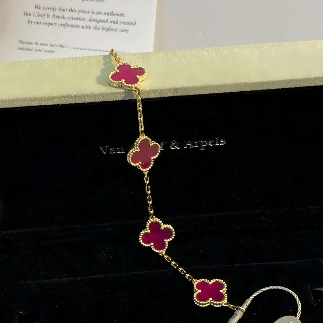 [⭐Haelin Jewelry]NEW CLOVER 5 MOTIFS PINK ENAMEL BRACELET