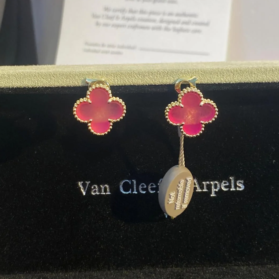 [⭐Haelin Jewelry]NEW CLOVER 15MM PINK ENAMEL STUD EARRINGS