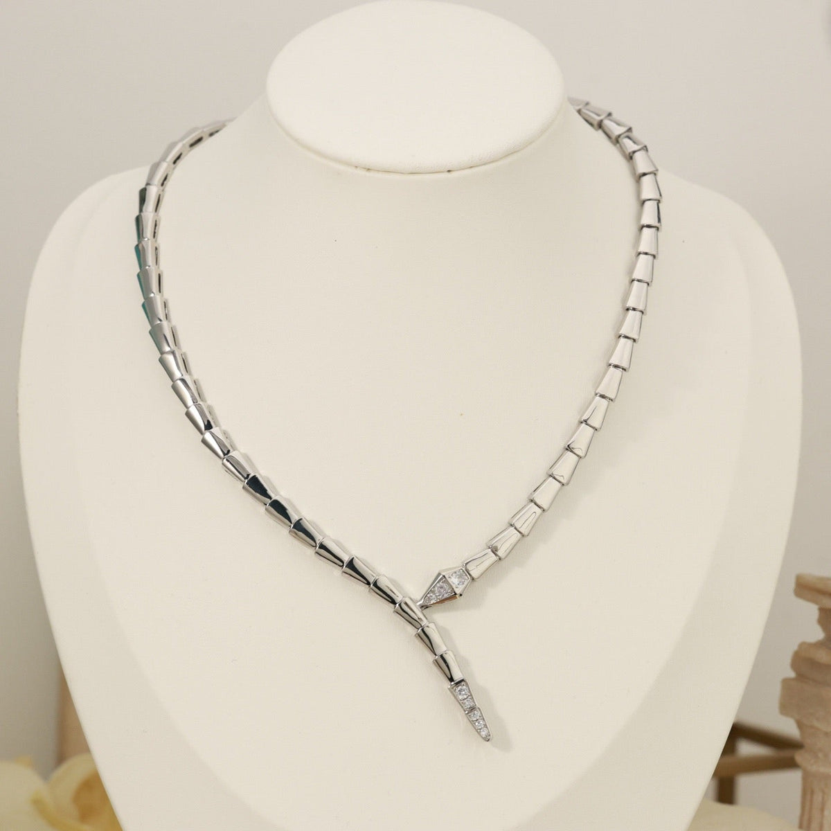 [⭐Haelin Jewelry]NEW！SERPENT DIAMOND AT BOTH ENDS NECKLACE