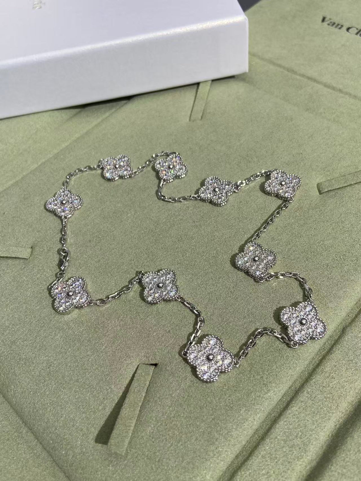 [⭐Haelin Jewelry]CLOVER 10 MOTIFS  FULL DIAMOND NECKLACE