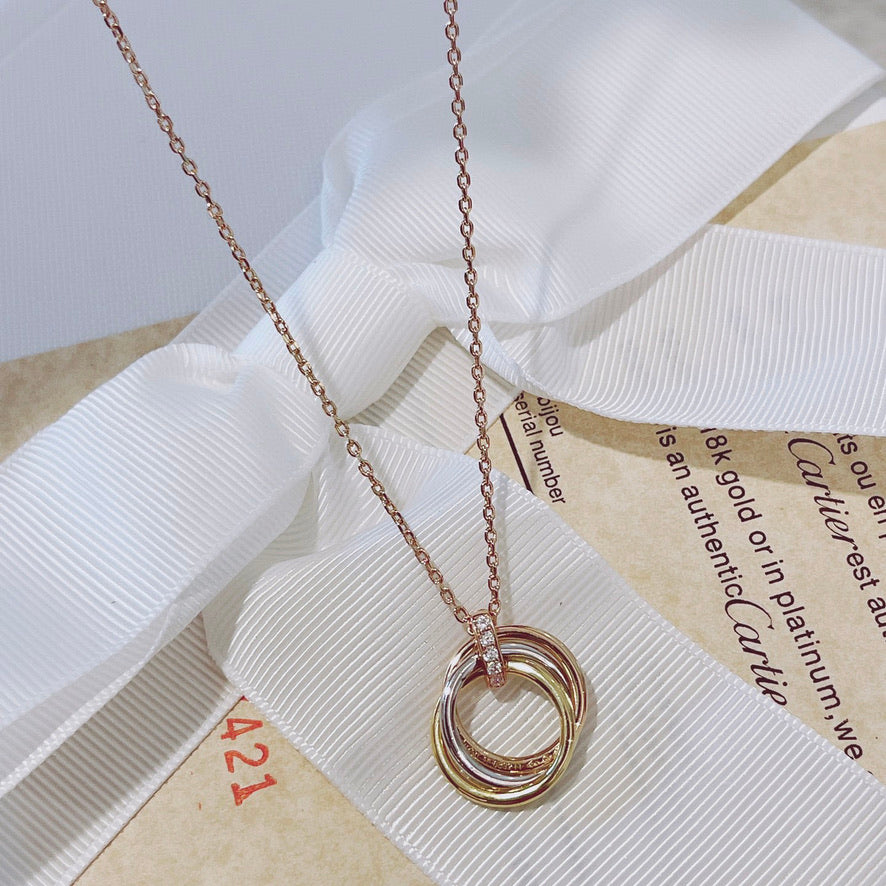 [⭐Haelin Jewelry]TRINITY NECKLACE GOLD  DIAMONDS