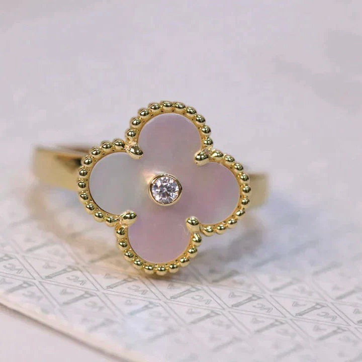 [⭐Haelin Jewelry]CLOVER PINK MOP RING GOLD DIAMOND