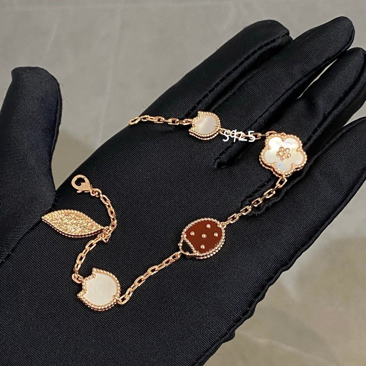 [⭐Haelin Jewelry]LUCKY SPRING 5 MOTIF BRACELET