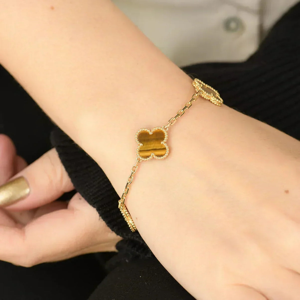 [⭐Haelin Jewelry] CLOVER 5 MOTIFS TIGER EYE BRACELET COLLECTION