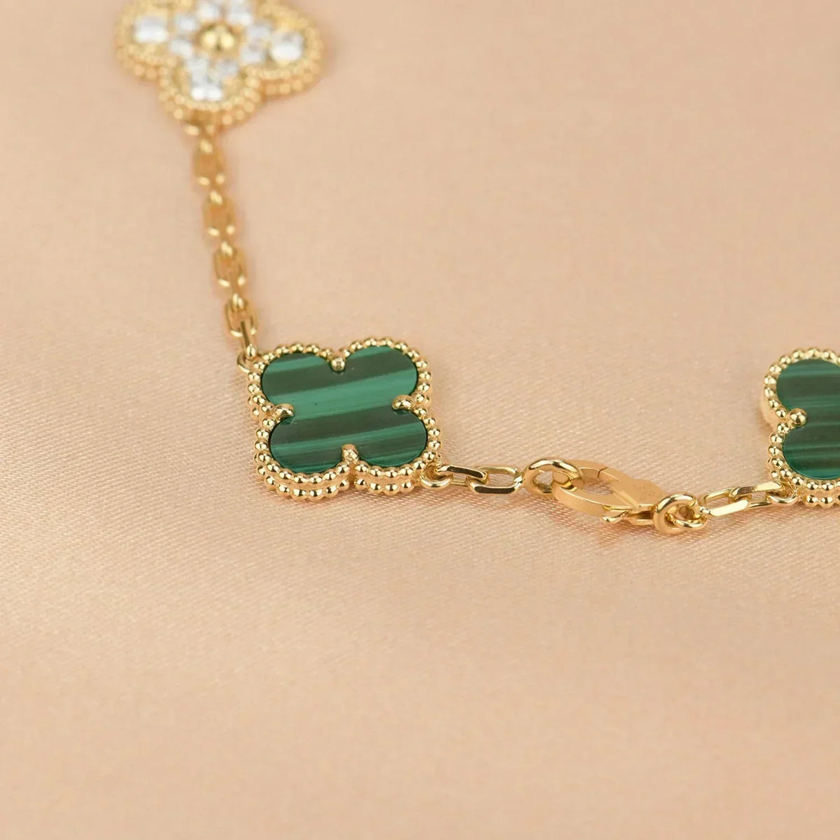 [⭐Haelin Jewelry] CLOVER 5 MOTIF MALACHITE BRACELET COLLECTION
