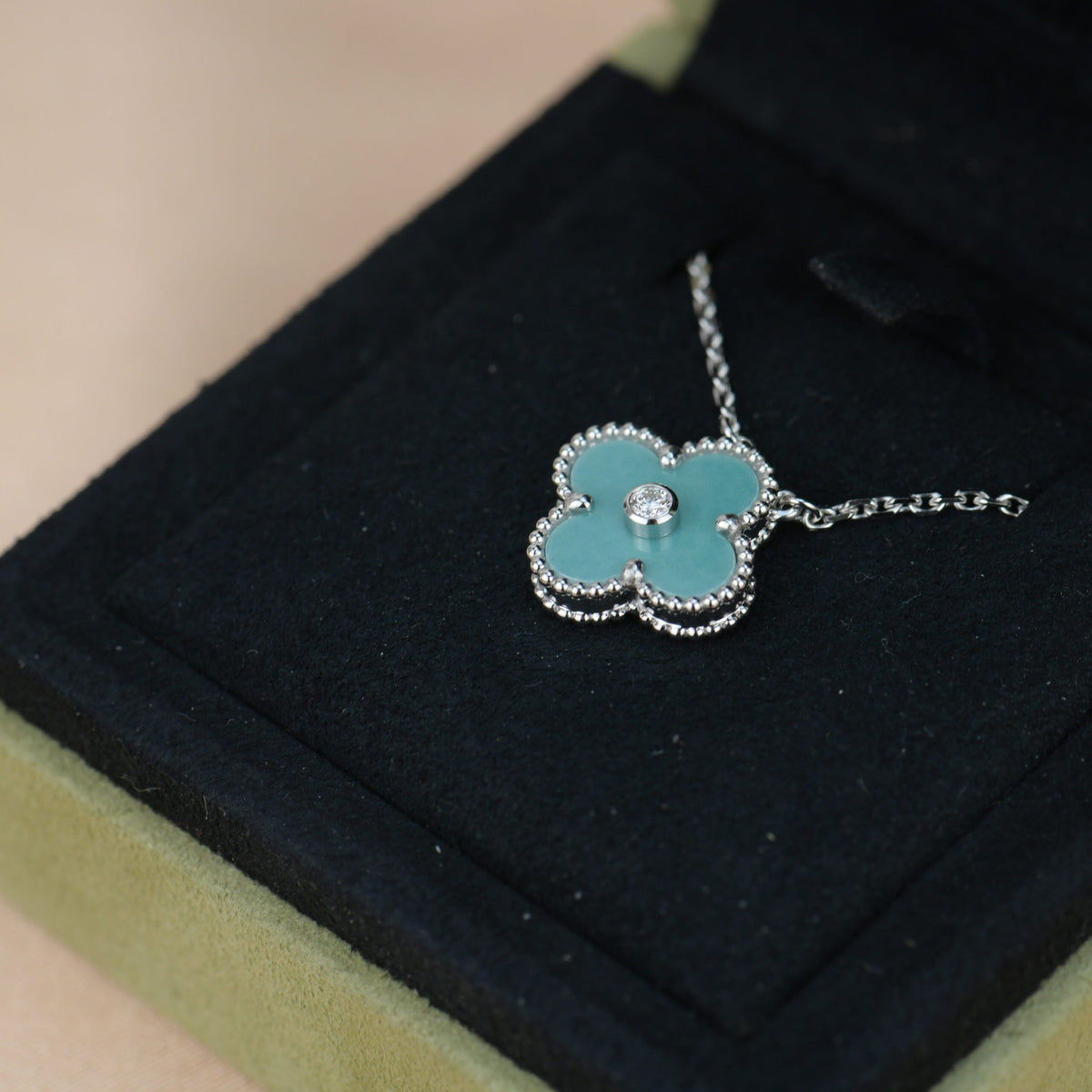 [⭐Haelin Jewelry]CLOVER 15MM DIAMOND SVRES PORCELAIN  NECKLACE SILVER