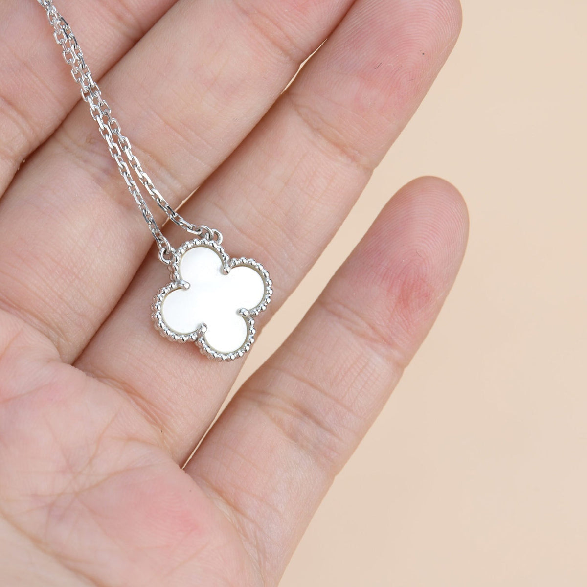 [⭐Haelin Jewelry]CLOVER  15MM WHITE MOTHER-OF-PEARL SILVER