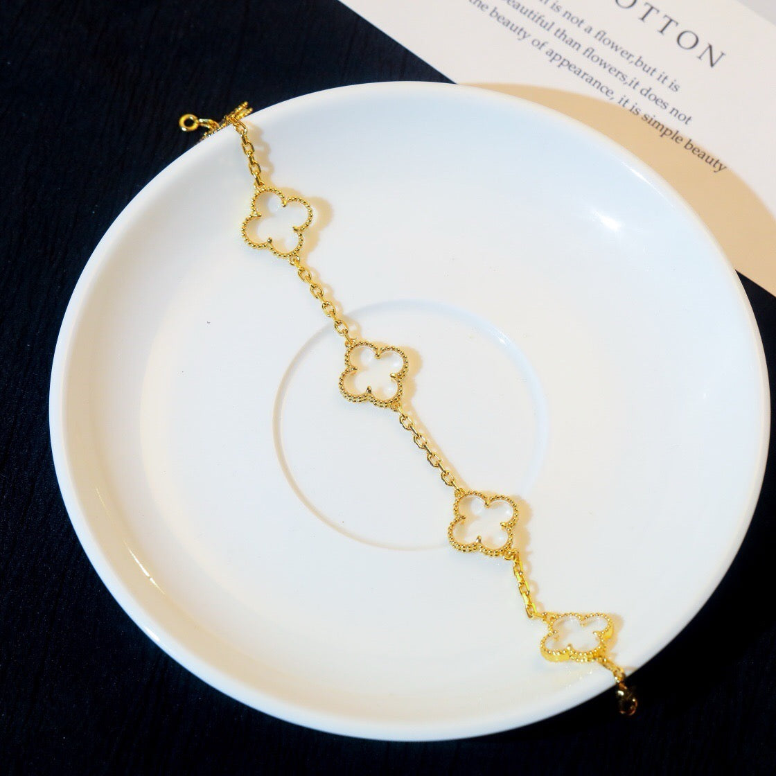 [⭐Haelin Jewelry]CLOVER 5 MOTIF ROCK CRYSTAL BRACELET